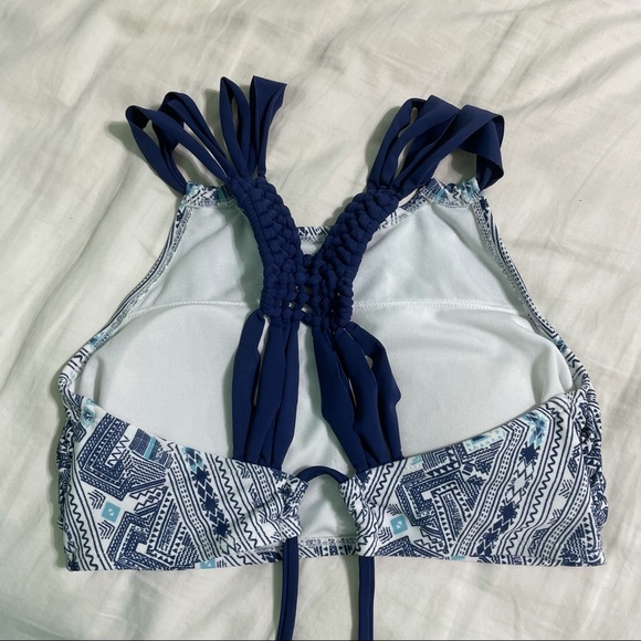 ‼️XHILIRATION HALTER BIKINI TOP - Picture 2 of 10